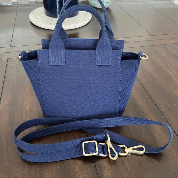 Rothy’s - Picture 1 of 4